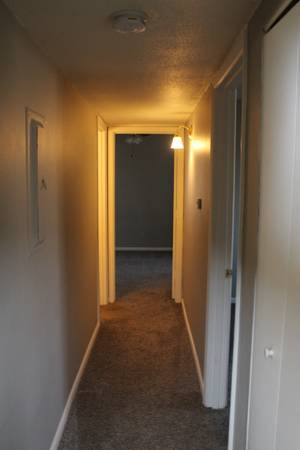 $900 / 2br - 860ft2 - Customer Service At Its Best! (2981 6th Street Southwest, Cedar Rapids, IA)63815134858371123