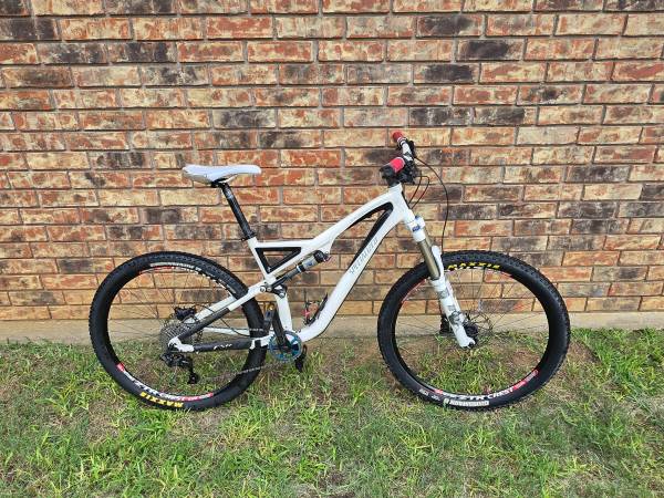 Specialized StumpJumper Comp 650b(27.5") conversion 1