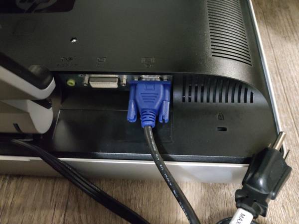 HP 19" Monitor With HDMI Cable (Model: W1907) For Sale - $30 (Los Angeles)63471471846403124