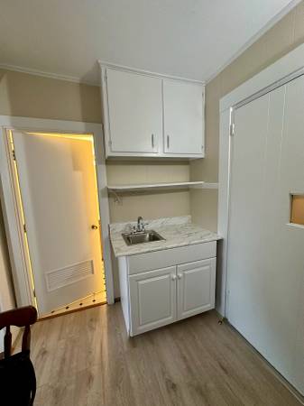 $1,650 / 1br - Perfect Studio (North Quincy)63699215483011123