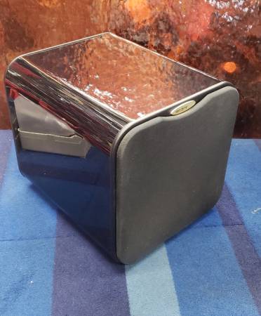 Velodyne Powered 8" Subwoofer SPL8RBG  Home Theater Gloss Black 1