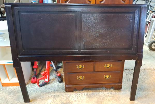 Coaster Queen Sized Headboard 1