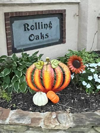 Neighborhood Garage Sale 10/18! 1