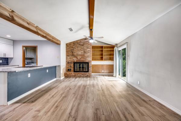 $250,000 / 3br - 1765ft2 - 3/2 on large lot in Sherman, TX (Sherman, TX)64213529687938122