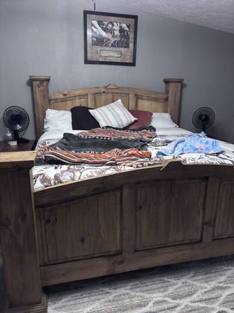 King wood bed frame 1