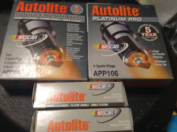 Autolite APP106 Double Platinum Spark Plugs New in Box USA Set of 10 1