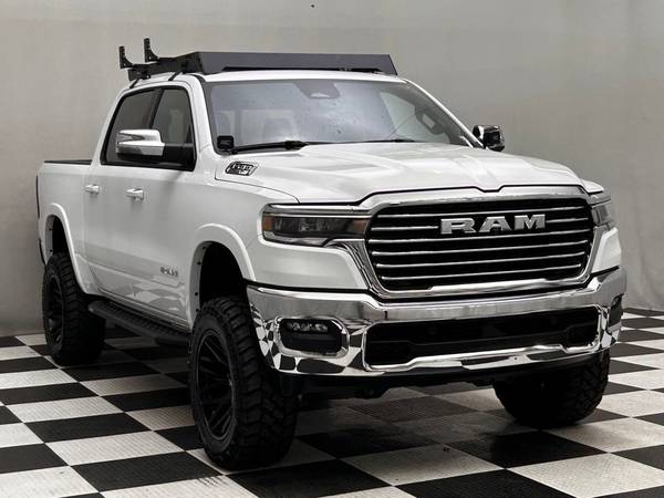2025 RAM Laramie Crew Cab - Photo 2
