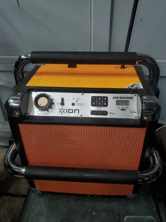 Ion Job Rocker Speaker 1