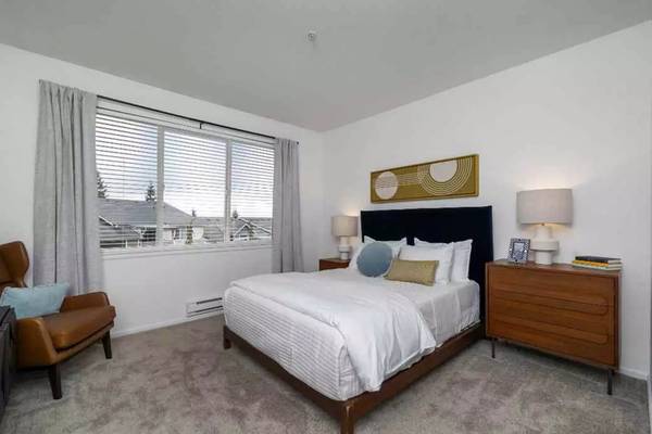 $1,830 / 628ft2 - Luxurious Studio  with washer and dryer included (Silverdale)63862176789505123