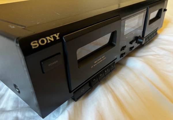 Reproductor de casetes Sony - $100 (Sur de San José)63436174889603124