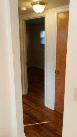 $1,100 / 2br - 2 Dormitorios Crippen Ave - Syracuse Valley (214 Crippen Ave)63982839382786120