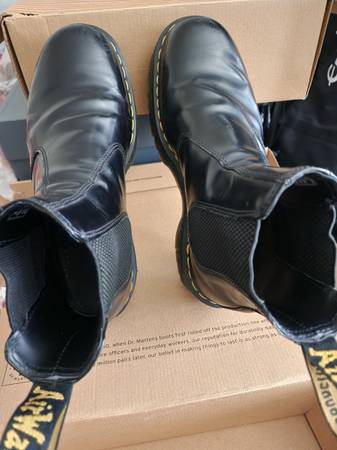 Dr. Martens 2976 Quad Platform Chelsea Women's Boot - Black, Size 10 - $41 (Brooklyn)63440482365313124