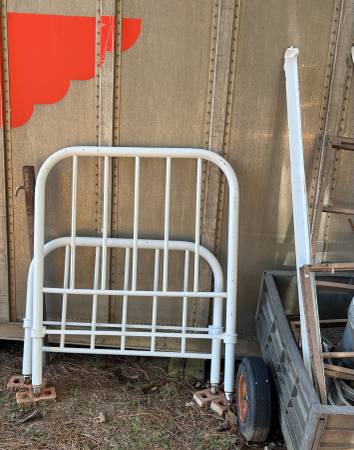 2 Heavy Metal Vintage Bed Frames 1 Twin / 1 Full/Double 1