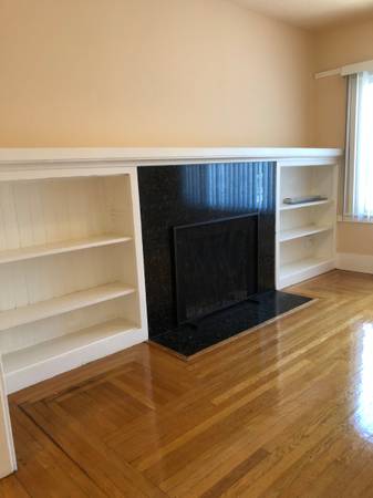 $2,100 / 2br - 2 BED, 1 BATH NEAR MILLS COLLEGE OAKLAND 94619, LAUREL DISTRICT ❤️ (oakland hills / mills)63682851800707122