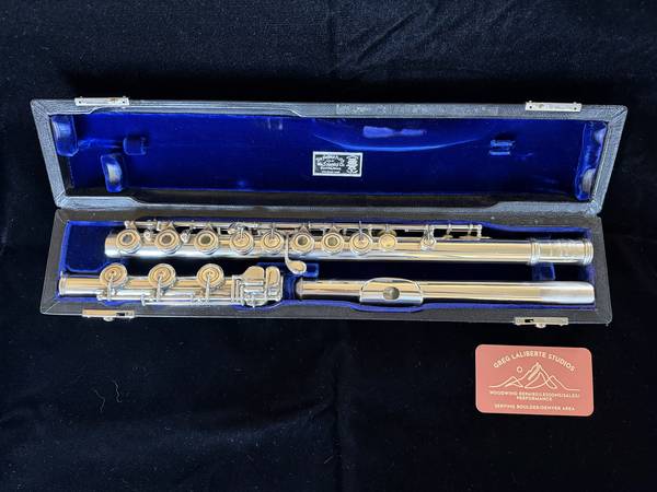 Haynes Handmade French Model Flute 1