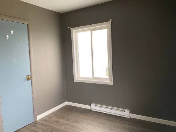 $600 / 4br - 86ft2 - Habitación decente en el centro (Wenatchee)63654683210369120
