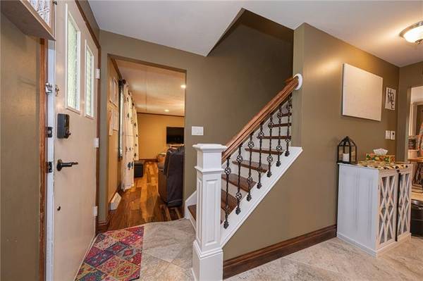 $455,000 / 4br - Heated In-Ground Pool! (Plum Boro)64013205829379121