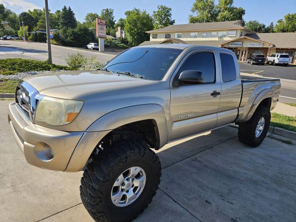 2008 Toyota Tacoma Pre-Runner RWD 4X2 - $10,000 (Denver)63612236351491120