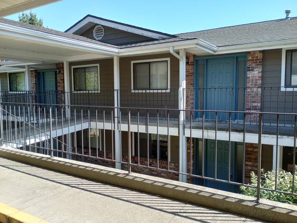 $1,450 / 2br - 219 Judson St #101 (Lynden)63935321656834120