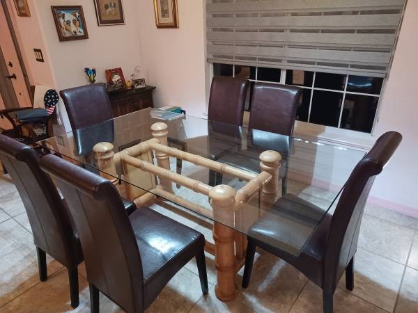 Glass Dining Room Table & Chairs 1