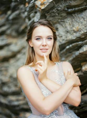 Qualified Oil Massage Provider Offering Relaxation Services 1