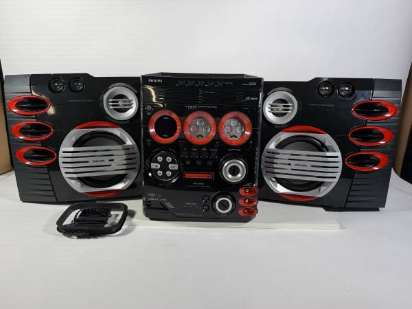 Philips FW-C577/37 Gameport Mini Hi-Fi System - 5-CD Changer + Speakers - Excell 1