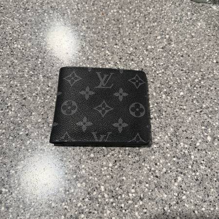 LV Wallet 1