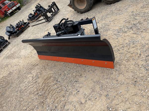 Skid steer snow plow 1