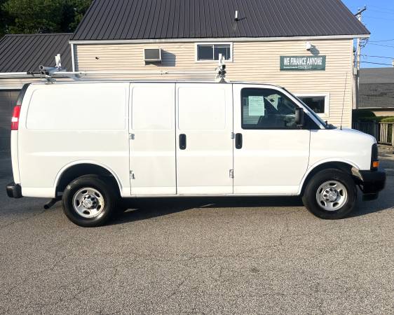 2017 Chevrolet Express 2500 Cargo Van Bins Ladder Rack Chevy 1-Owner - $16,990 (Hampton NH RT1)63624498942337122