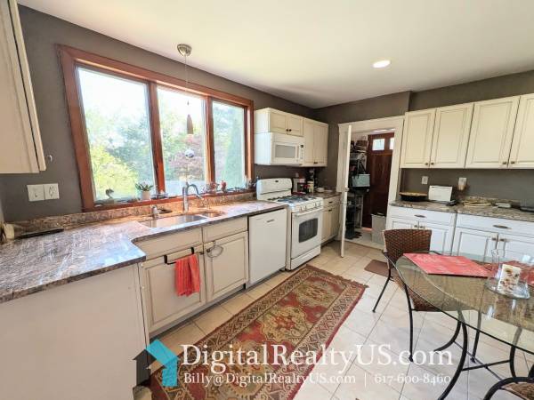 $3,000 / 3br - 1340ft2 - 3 bed 2 full bath | Watertown | 2 car off-street parking (Watertown)63863136292099124