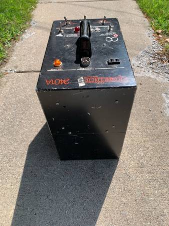 Speedotron 2401A Speedlights/ Strobe professional photography gear - $600 (Watertown)63442708746883122