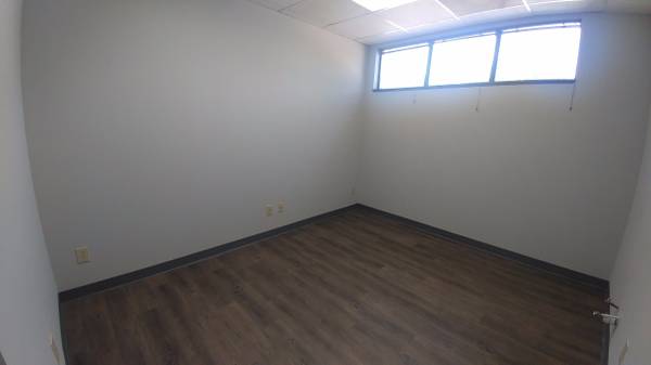 PRIVATE SALON SUITE WITH WINDOW 1