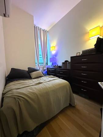 $3,450 / 1br - 710ft2 - LUXURY LOFTY large 1BR - High Ceilings - GYM/ROOF - Graham L train (Williamsburg)63912044101762123