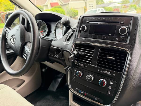 2014 RAM C/V Tradesman 121.2" - Photo 15