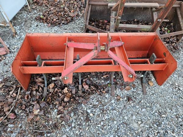 5ft box blade has all 4 rippers ready ad more info 1