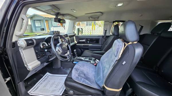 2012 Toyota FJ Cruiser, AT - Photo 10