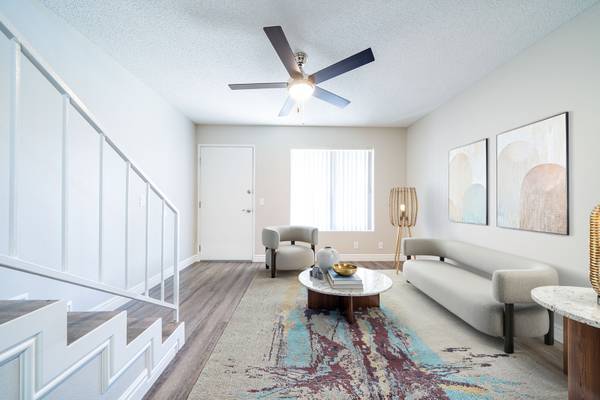 $2,795 / 2br - 850ft2 - Homey Townhome Available! Apply Now! (San Marcos)63819361623811120