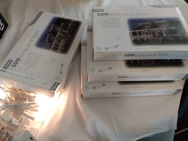 Light Strands 100 Icicle-Style Light-Bulbs Clear 6 Ft." Bundle of 4" 1