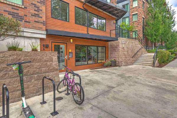 $2,910 / 3br - 1117ft2 - Más allá de lo ordinario: 3 habitaciones, 2 baños, 1117 pies cuadrados de comodidad. (Redmond)63884893118851123