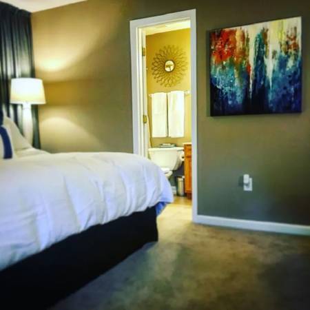 $108 / 2br - 1250ft2 - 2BR/2BA Near UGA Football (Athens)63792094182275120