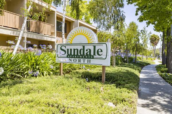 $2,250 / 1br - 585ft2 - Laundry Facilities, Courtyard, Access gate (fremont / union city / newark)64000749574274122