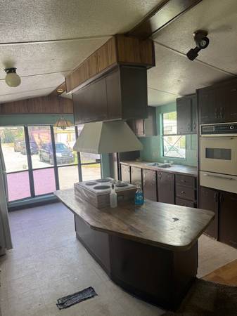 $900 / 1br - 650ft2 - Furnished Retro Mobile Home in 55+ Mobile Home Park (NW of University Mall Area)63976137109634123