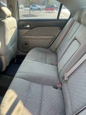 2010 Ford fuison - $4,300 (Syracuse)63442738238337124