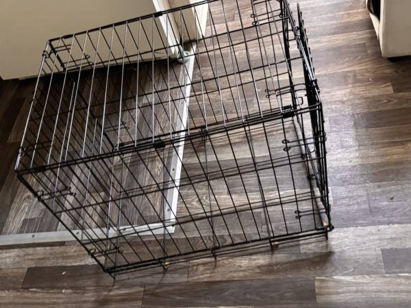 Medium dog cage 1