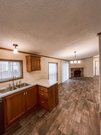 $95,000 / 3br - 924ft2 - NEWLY REMODELED - 3 Bedroom Home - RVP #67 (Saint Cloud)63988650420610123