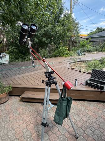 Astronomy binoculars (25x100); case, tripod and parallelogram mount 1