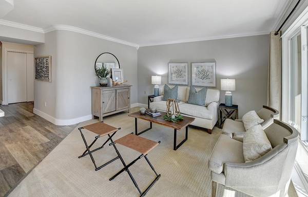 $3,000 / 2br - 1054ft2 - Recently Painted 2bd/2ba Condo (walnut creek)63857951939715123
