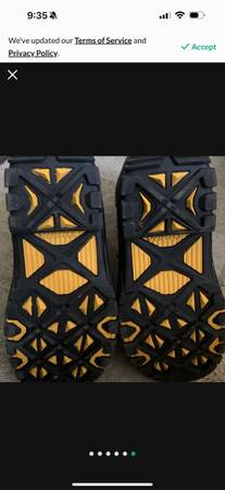 Snow Boots worn 2-3 times 1