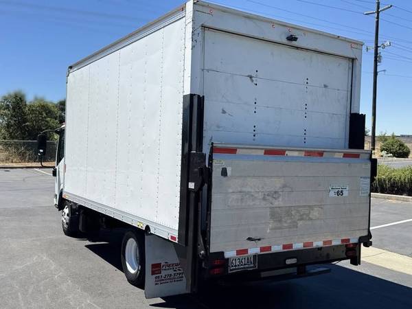 2014 Isuzu npr-hd regular cab - Photo 5