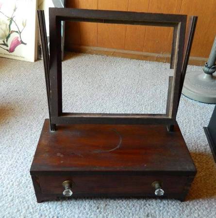 1800's Jewelry Box 1